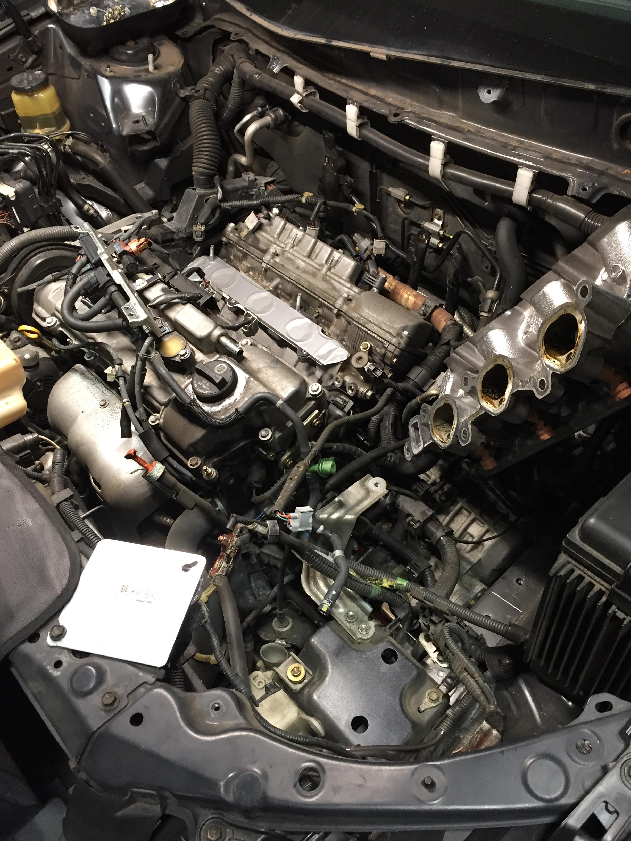 2006 RX330 Coolant Valley Plate 04 09 Lexus RX330 / RX350 / RX400h